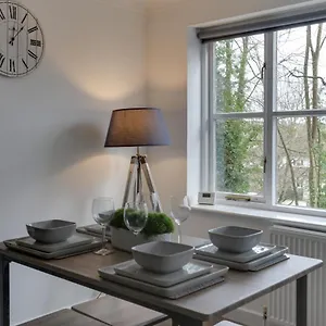 Entire Home/flat Perfect For Contractors Apartment